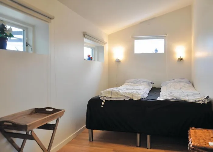 Сasa de vacaciones Five-bedroom In *